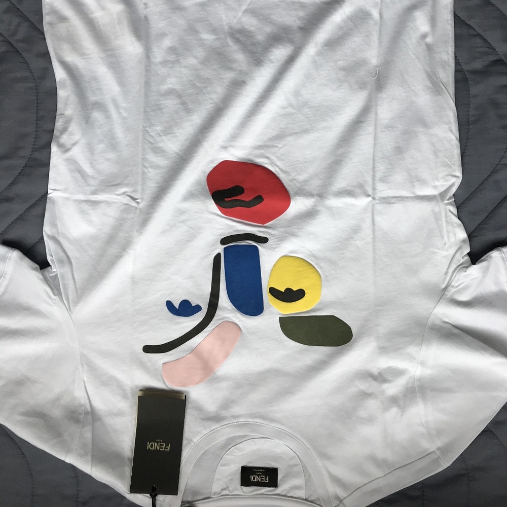 Fendi tshirt